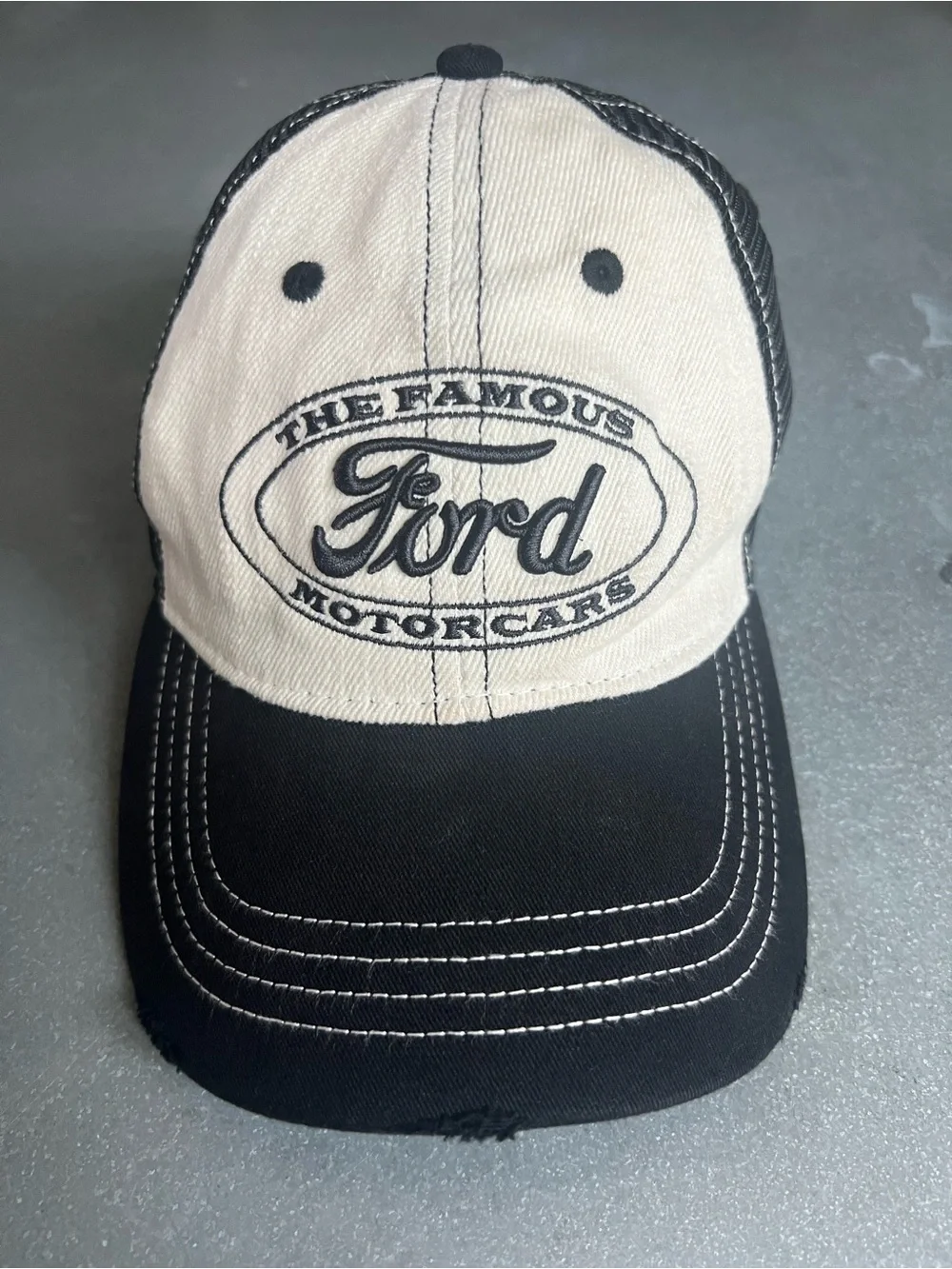 American Eagle Outfitters Black and Cream Trucker Cap